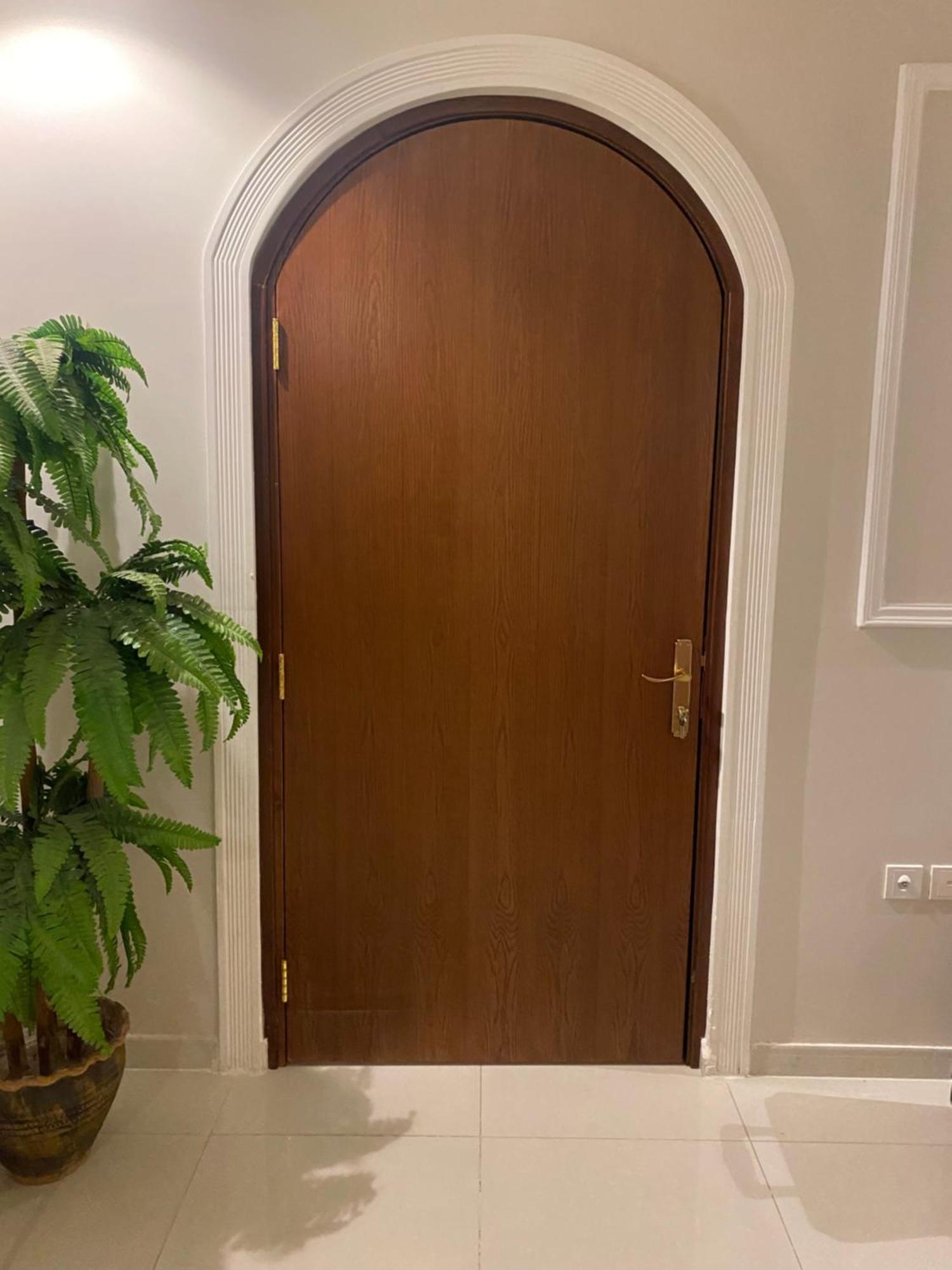 يقع في مدينة الساحليه